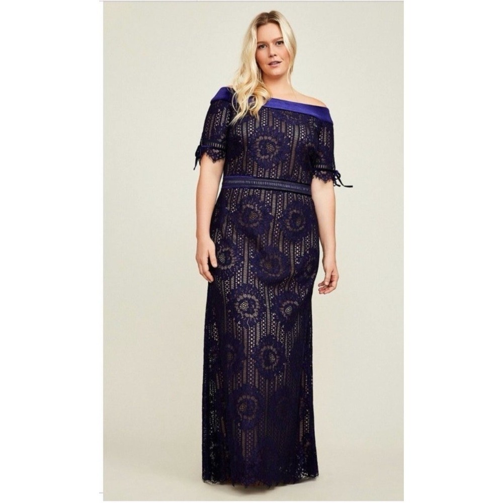 NWOT Tadashi Shoji Rosina Off Shoulder Circular Lace Gown Sz 4 Navy Blue $688